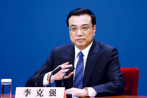 李克強主持召開新一屆政府首次常務(wù)會強調(diào)：說一尺不如干一寸！
