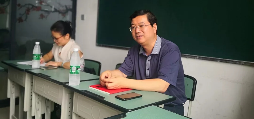 教育部教科院領(lǐng)導(dǎo)蒞臨我?？疾煺{(diào)研
