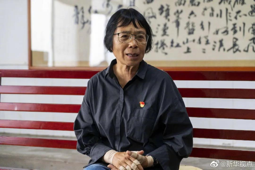 張桂梅人民日?qǐng)?bào)撰文：讓學(xué)生們遠(yuǎn)方有燈、腳下有路、眼前有光