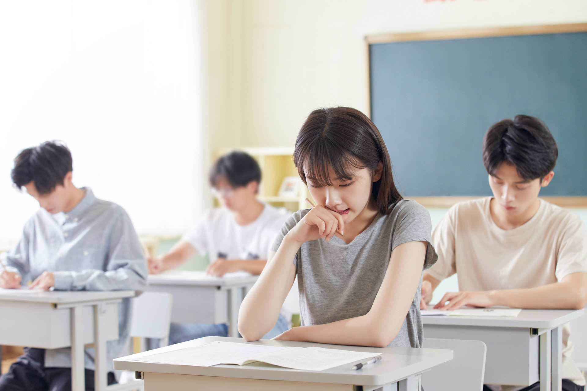 @高中、初中畢業(yè)生，兩封信帶你看國家資助好政策